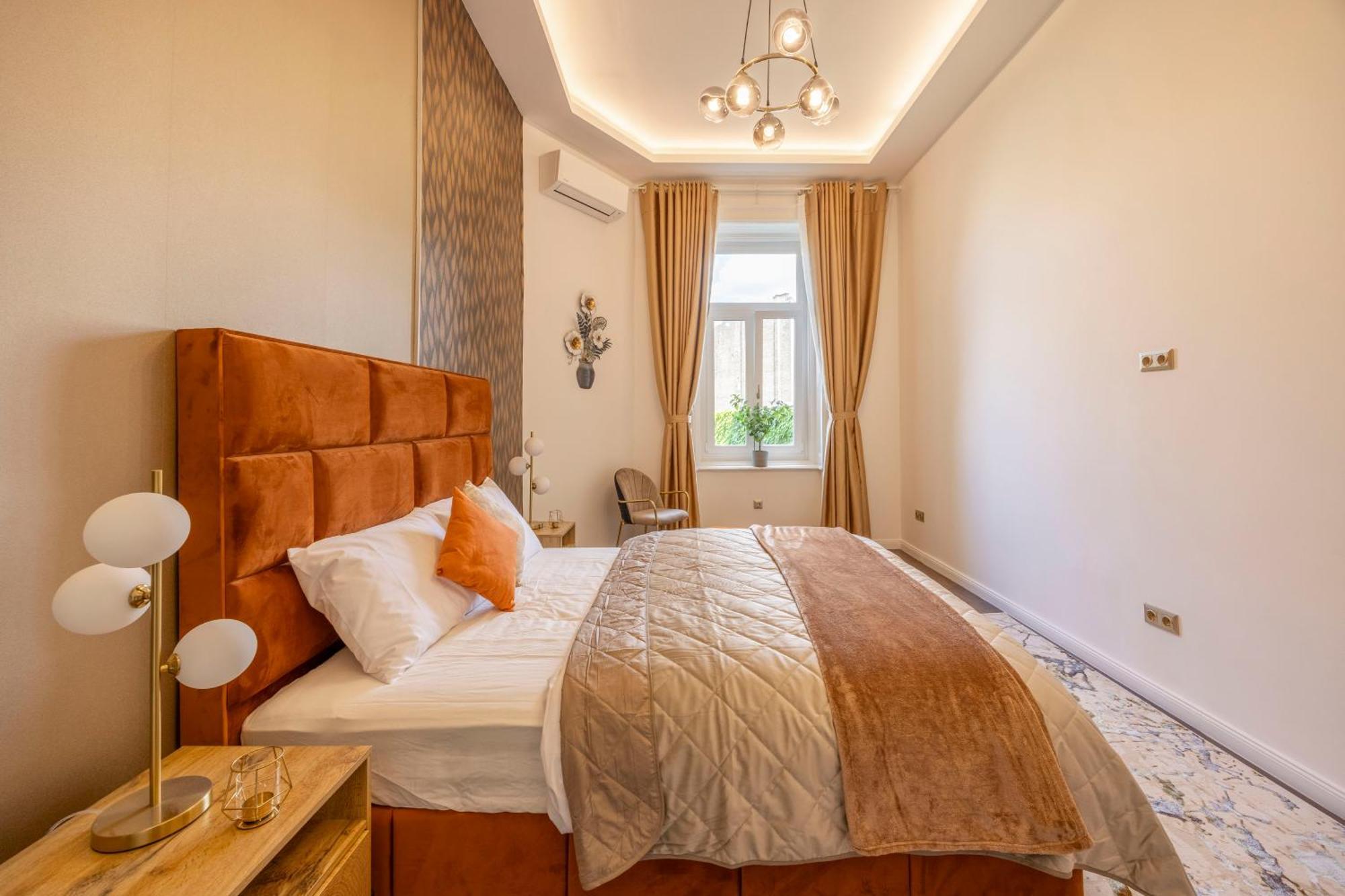 Exclusive Downtown Quentin Residence By Prestige Homes Boedapest Buitenkant foto