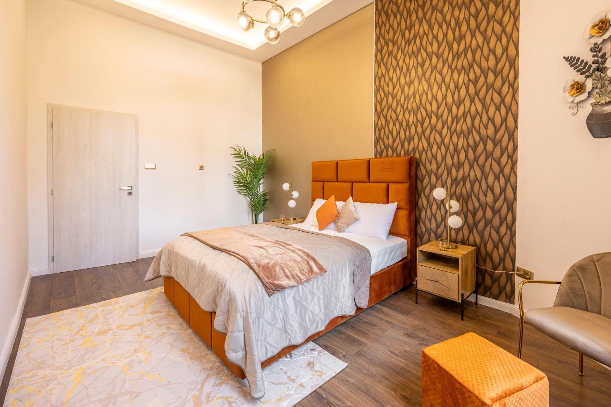 Exclusive Downtown Quentin Residence By Prestige Homes Boedapest Buitenkant foto