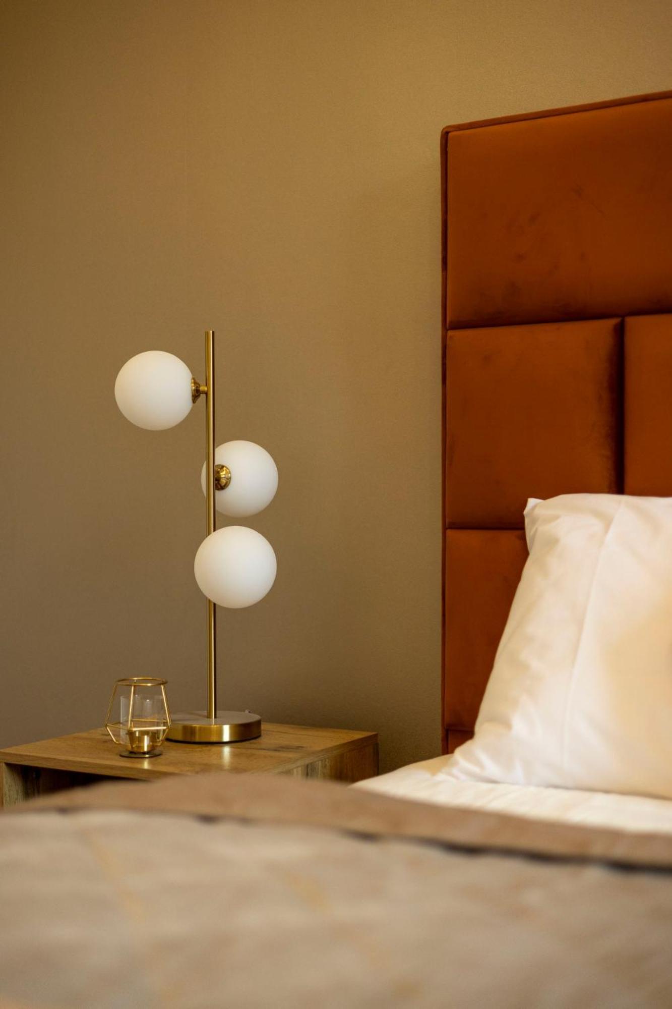 Exclusive Downtown Quentin Residence By Prestige Homes Boedapest Buitenkant foto